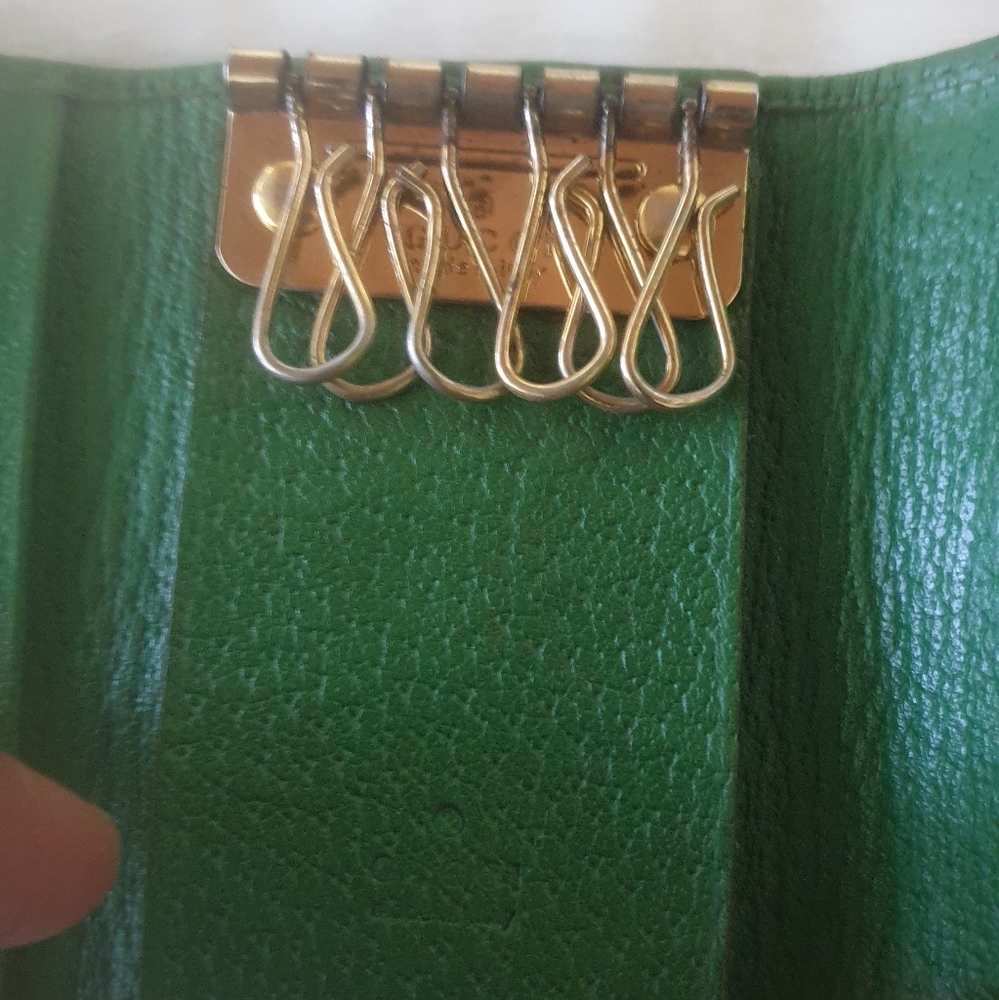 AUTHENTIC GUCCI KEYRING - Picture 2 of 4